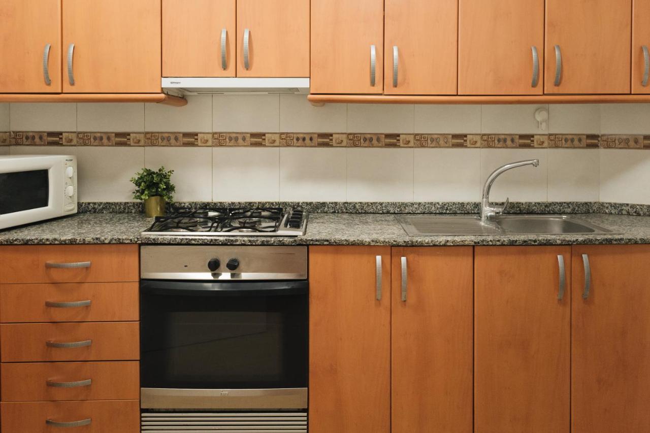Sunny And Modern Apartment Ideal For Groups Барселона Екстериор снимка